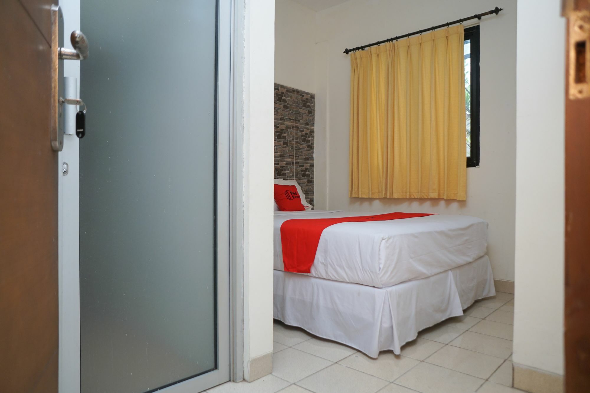 Reddoorz Plus @ Ciumbuleuit Area Bandung Zewnętrze zdjęcie