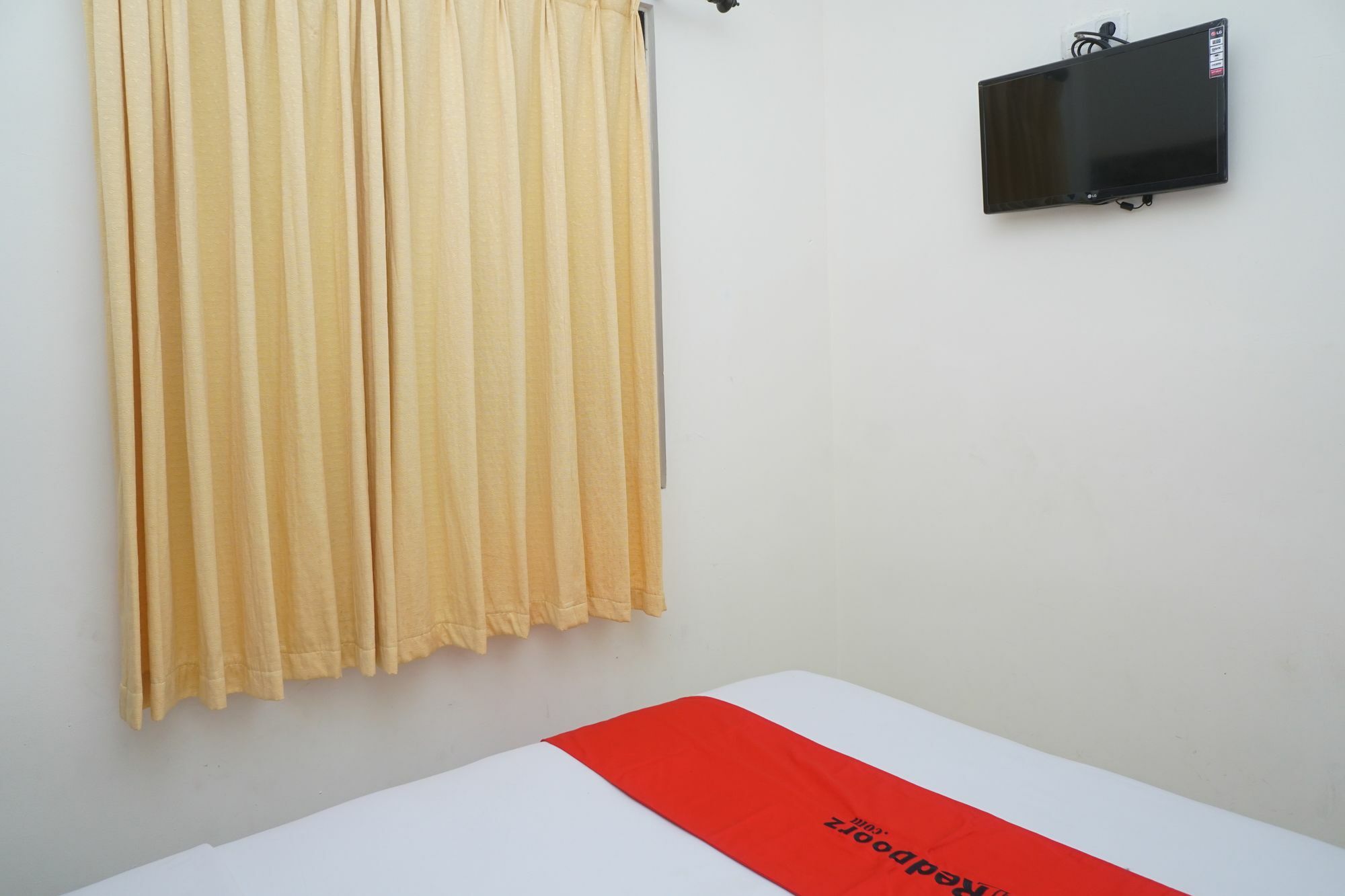 Reddoorz Plus @ Ciumbuleuit Area Bandung Zewnętrze zdjęcie