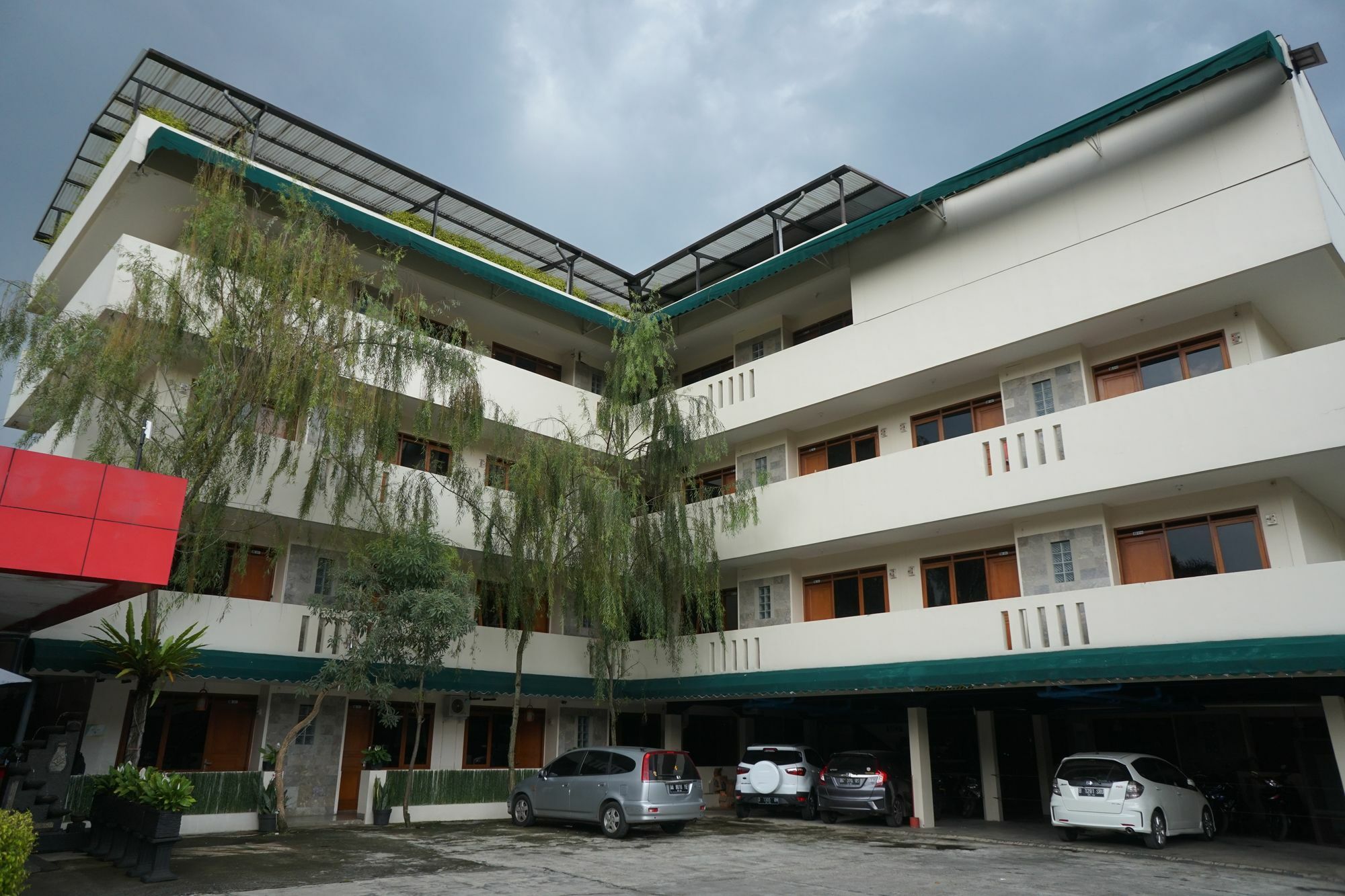 Reddoorz Plus @ Ciumbuleuit Area Bandung Zewnętrze zdjęcie
