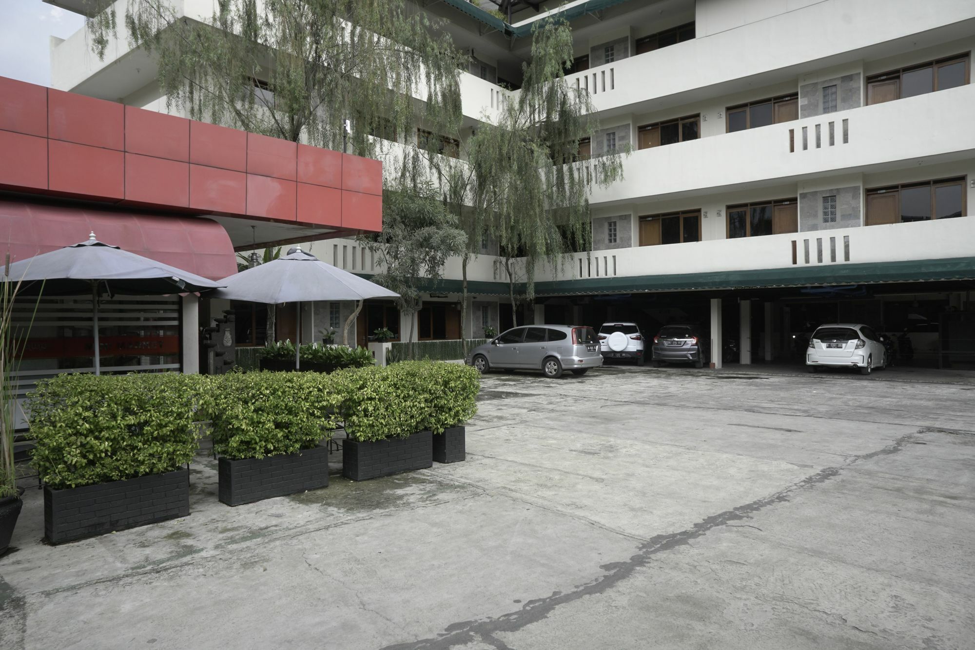 Reddoorz Plus @ Ciumbuleuit Area Bandung Zewnętrze zdjęcie